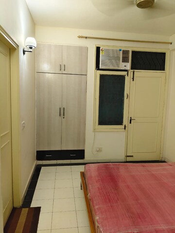 Master Bedroom in 3.5 BHK Builder Floor at Sushant Lok 2, Sector 57 – for Rent