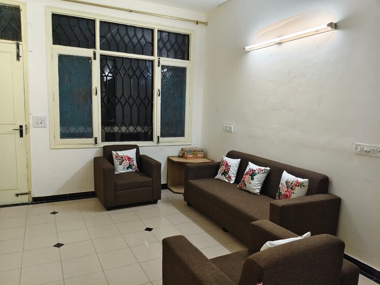 Team Area, sushant-lok-2 3.5 Bedroom 1800 Sq.Ft. Builder Floor In Sector 57 Gurgaon 9133070