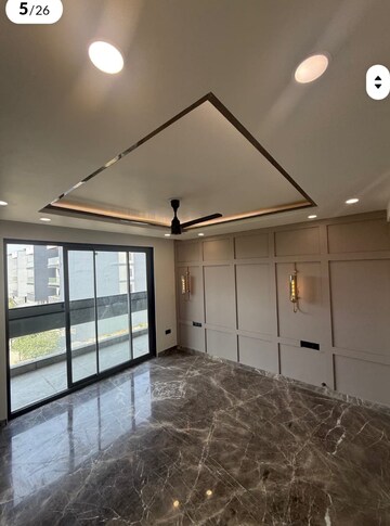 Room in 3 BHK Builder Floor at DLF Qerwa, Sector 28 – for Rent