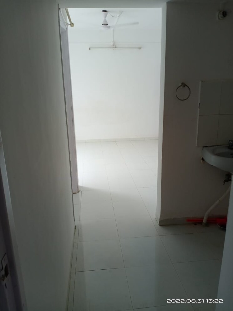 Bathroom, rajyog-township 2 Bedroom 900 Sq.Ft. Apartment In Sinhagad Road Pune 9133087