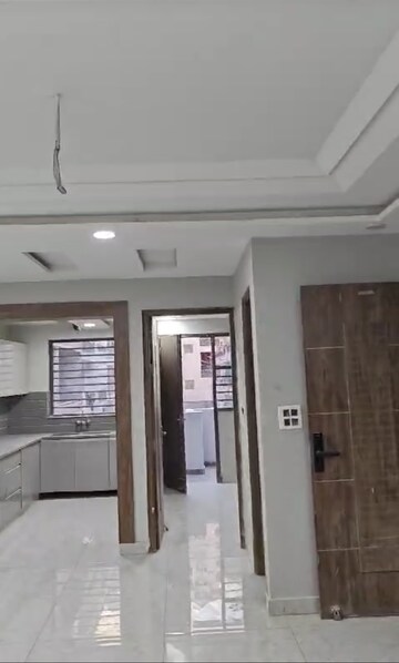 Living Room in 3 BHK Builder Floor at RPS Palm Drive, Sector 88 – for Sale