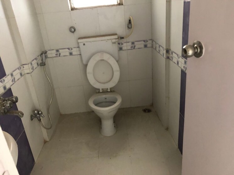 Bathroom, rajyog-township 2 Bedroom 870 Sq.Ft. Apartment In Sinhagad Road Pune 9133111