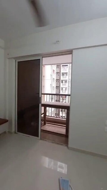 Room in 2 BHK Apartment at Lodha Codename Premier, Dombivli East – for Rent