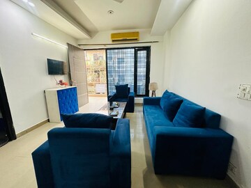 Bedroom in 3 BHK Builder Floor at Ameya One, Sector 42 – for Rent