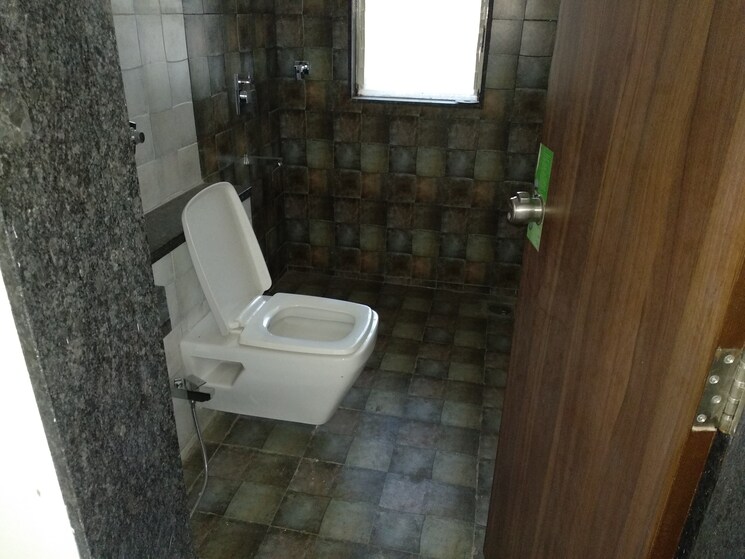 Bathroom, rawat-madhuli 2 Bedroom 708 Sq.Ft. Apartment In Sinhagad Pune 9133122