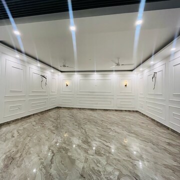 Kitchen in 4 BHK Builder Floor at Chattarpur – for Sale