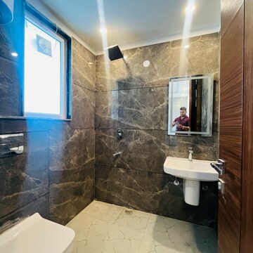 Kitchen in 4 BHK Builder Floor at Chattarpur – for Sale