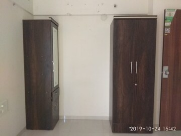 Room in 2 BHK Apartment at Rawat Madhuli, Sinhagad – for Rent