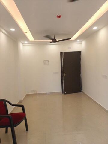 Furnished Amenities in 2 BHK Apartment at Signature Global Prime, Sector 63a – for Rent
