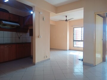 Room in 3 BHK Apartment at Genexx Valley, Diamond Harbour Road – for Rent