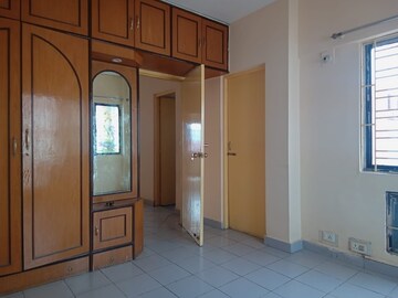 Room in 3 BHK Apartment at Genexx Valley, Diamond Harbour Road – for Rent