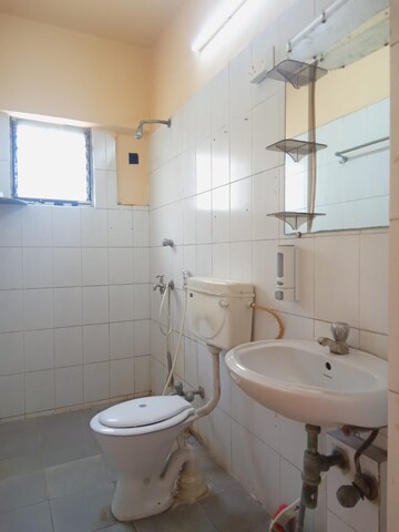 Bathroom in 3 BHK Apartment at Genexx Valley, Diamond Harbour Road – for Rent