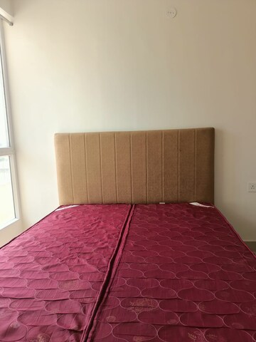 Bedroom in 2 BHK Apartment at Signature Global Prime, Sector 63a – for Rent