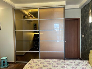 Room in 2 BHK Apartment at Bhartiya Nikoo Homes Phase 2, Thanisandra Main Road – for Rent
