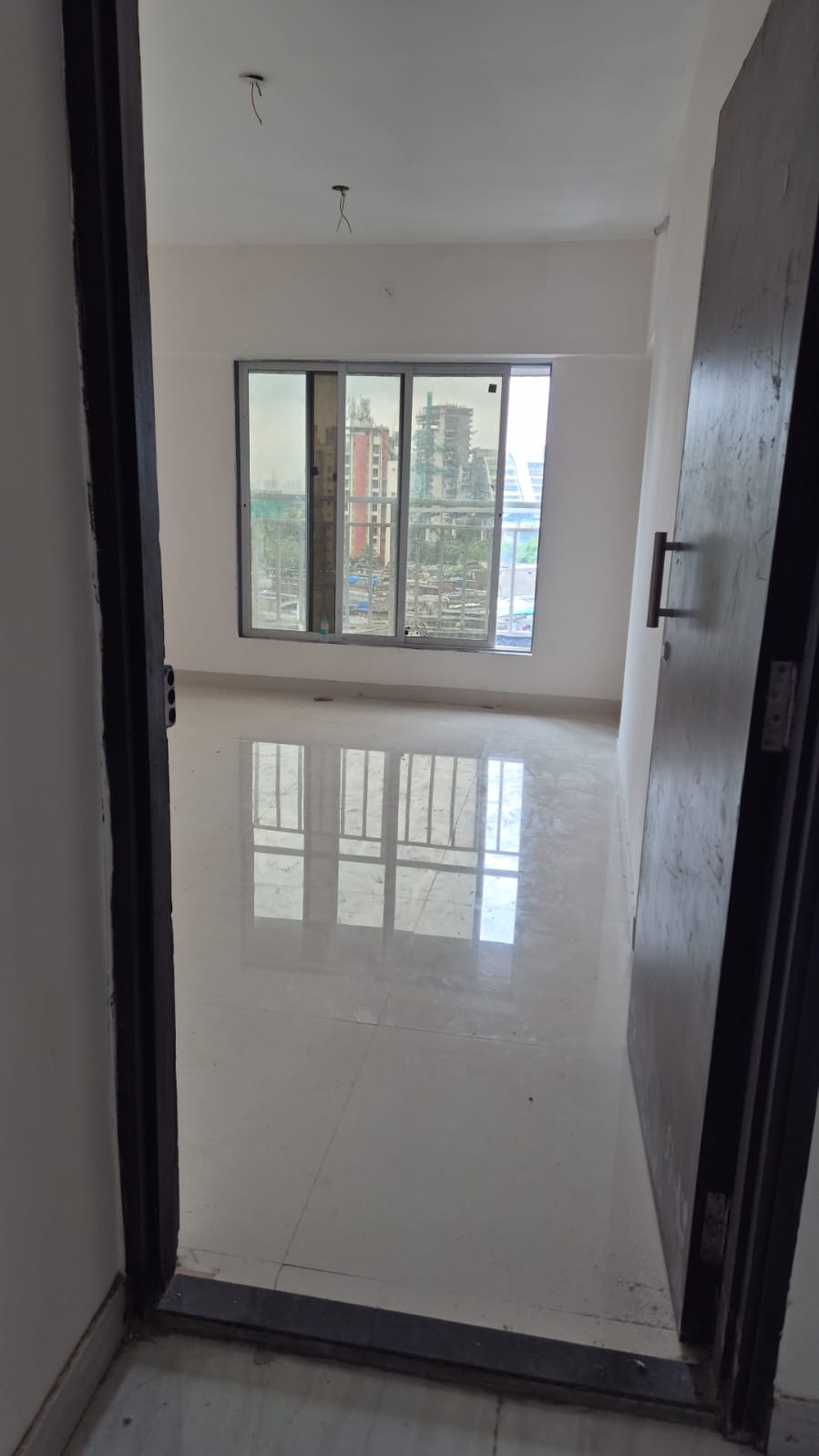 1 BHK Apartment For Sale in Lalani Grandeur