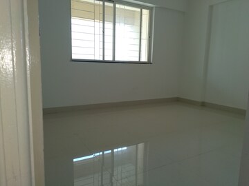 Room in 2 BHK Apartment at Dharmavat Sunder Sanskruti Phase 3, Nanded – for Rent