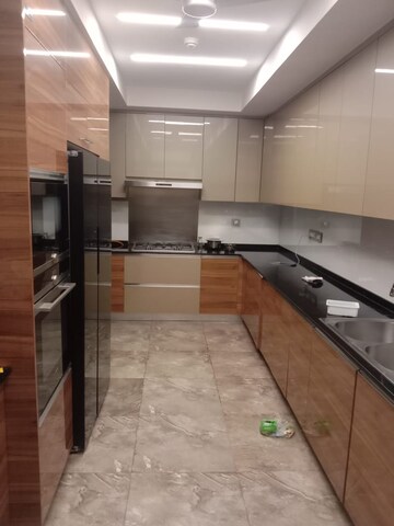 Kitchen in 4 BHK Apartment at DLF The Crest, Sector 54 – for Rent