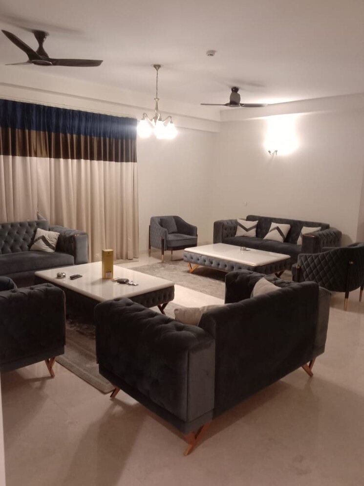 Team Area, dlf-the-crest 4 Bedroom 3497 Sq.Ft. Apartment In Sector 54 Gurgaon 9133207