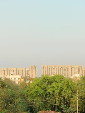 Plot Area in 1 BHK Builder Floor at Ameya One, Sector 42 – for Rent