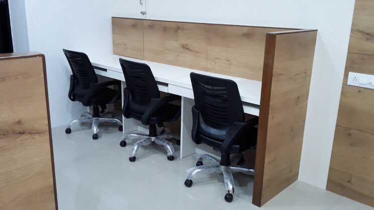 Team Area, goyal-palladium Commercial Office Space 873 Sq.Ft. In Makarba Ahmedabad 9133302
