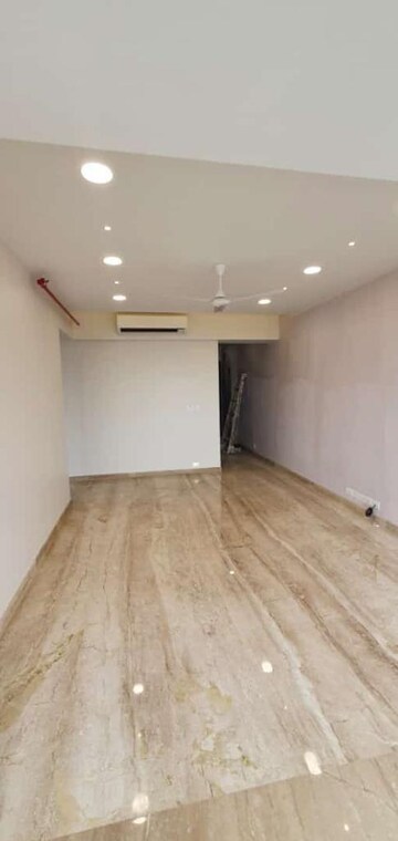 Bedroom in 2 BHK Apartment at Imperial Heights Goregaon West, Goregaon West – for Rent