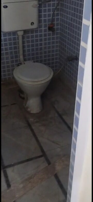 Bathroom in 1 BHK Builder Floor at Lajpat Nagar ii – for Rent