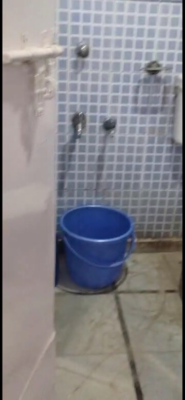 Bathroom in 1 BHK Builder Floor at Lajpat Nagar ii – for Rent