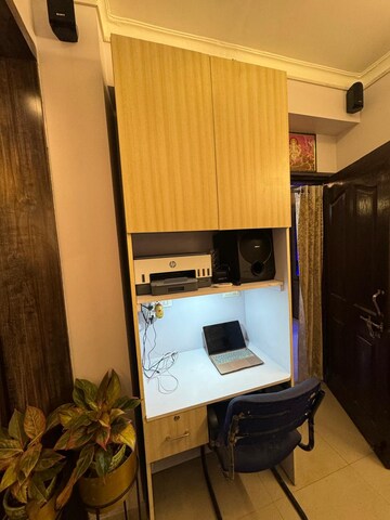 Team Area in 2.5 BHK Apartment at Bankey Bihari Aggarwal Heights, Raj Nagar Extension – for Rent