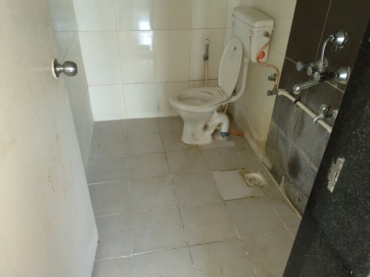 Bathroom, goel-ganga-amrut-ganga 2 Bedroom 1110 Sq.Ft. Apartment In Sinhagad Pune 9133386