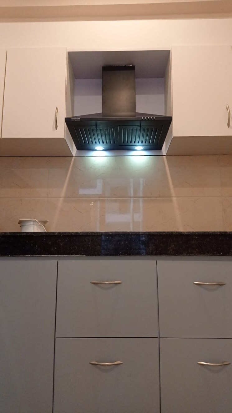 Kitchen, omaxe-waterscapes 3 Bedroom 1635 Sq.Ft. Apartment In Gomti Nagar Lucknow 9133450