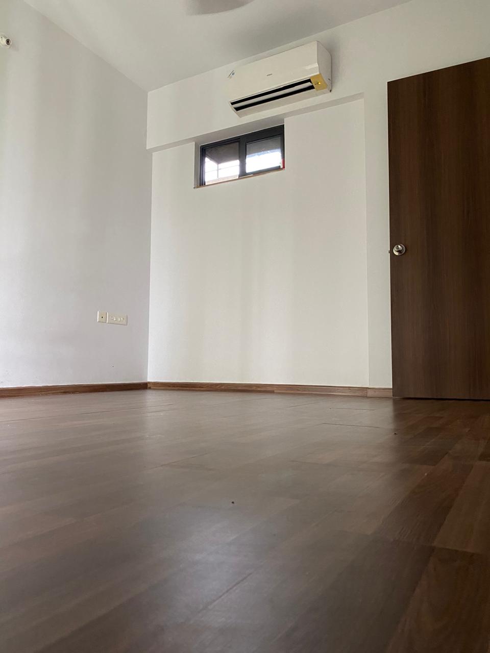 1 BHK Apartment For Sale in Lodha Park