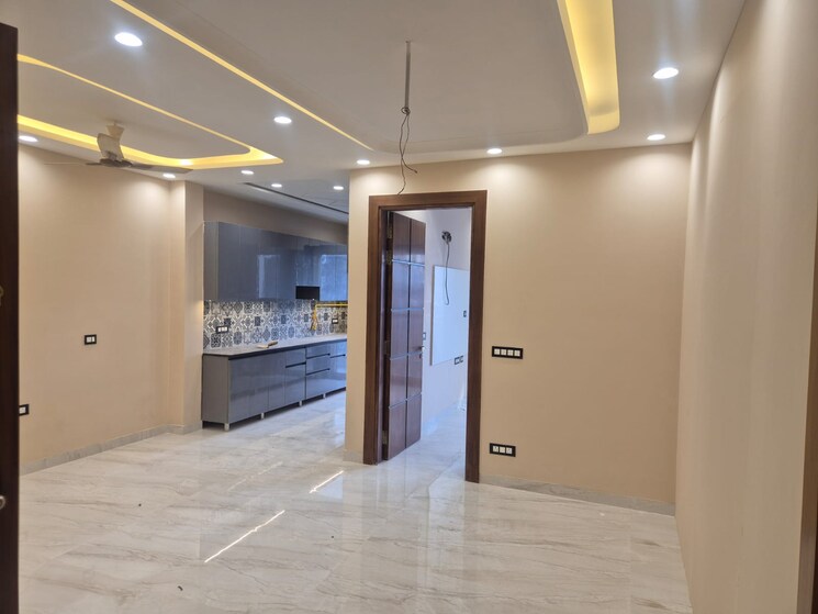 Room, rwa-apartments-sector-41 2.5 Bedroom 1700 Sq.Ft. Builder Floor In Sector 41 Noida 9133464