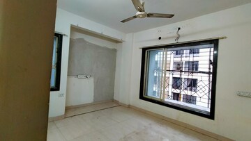Room in 2 BHK Apartment at Sanghvi Hills, Ghodbunder Road – for Rent