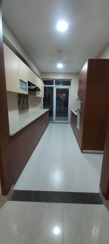 Building Lobby in 3 BHK Builder Floor at Sector 31 – for Rent