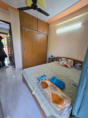 Bedroom in 2 BHK Builder Floor at Sector 52 – for Rent