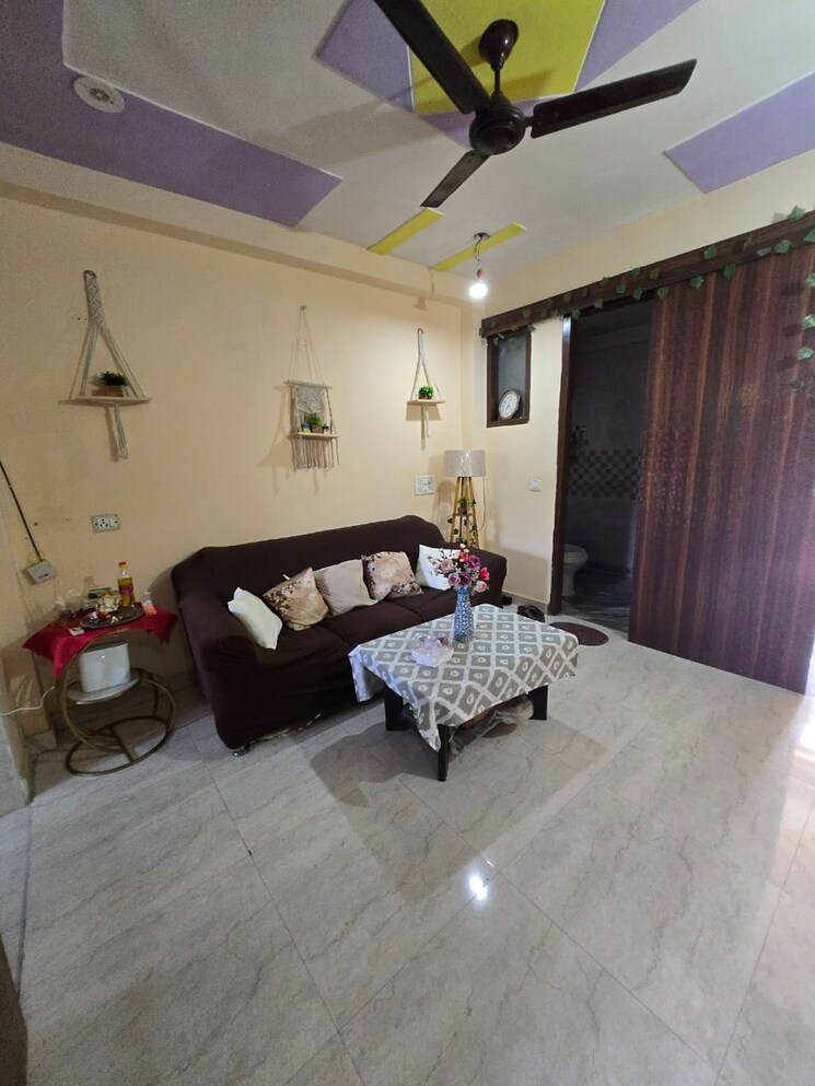 Living Room, sector 52 2 Bedroom 1516 Sq.Ft. Builder Floor In Sector 52 Gurgaon 9133510