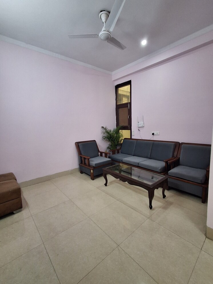 Gym, sector 52 2 Bedroom 1516 Sq.Ft. Builder Floor In Sector 52 Gurgaon 9133510