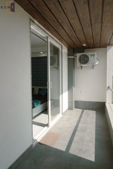 Building Lobby in  Pg at Sector 46 – for Rent