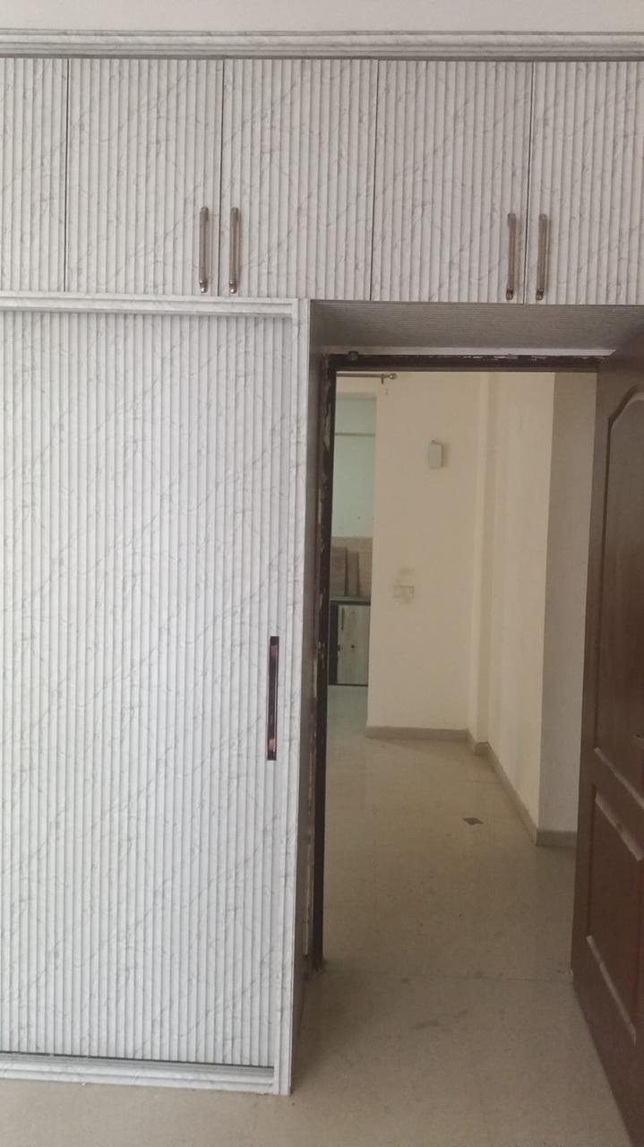 3 BHK + Extra Room Apartment For Rent in Omaxe R2