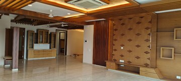 Room in 4 BHK Apartment at Myscape Mea, Puppalaguda – for Rent