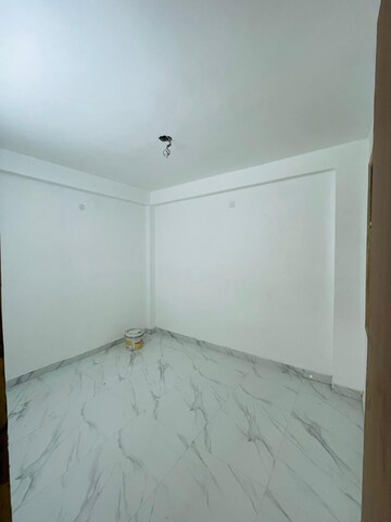 Room in 3 BHK Independent House at Chattarpur – for Sale