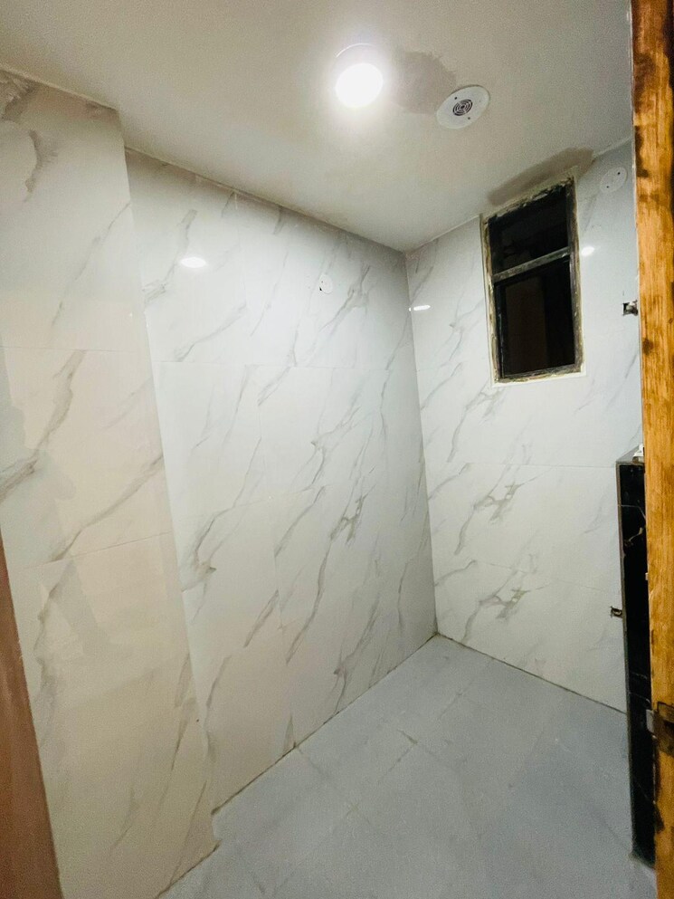 Bathroom, chattarpur 3 Bedroom 1080 Sq.Ft. Independent House In Chattarpur Delhi 9133551