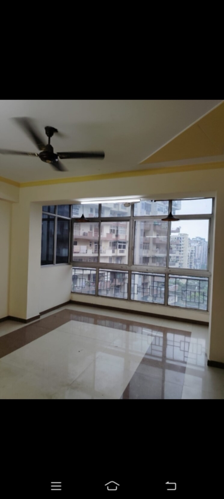 Living Room, amrapali-royal 2 Bedroom 967 Sq.Ft. Apartment In Vaibhav Khand Ghaziabad 9133557