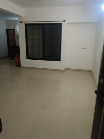 Room in 2 BHK Apartment at Tirupati Campus, Tingre Nagar – for Rent