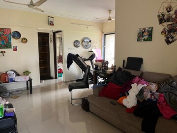 Living Room in 2 BHK Apartment at Sanpada – for Rent