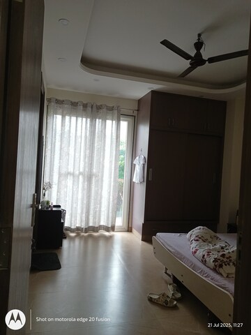 Room in 3 BHK Apartment at Avasiya Kalyankari Sanstha, Lajpat Nagar – for Rent