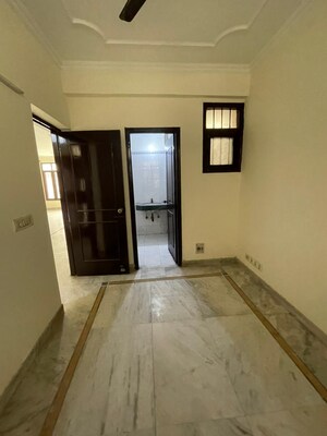 Room in 3.5 BHK Apartment at Sector 50 – for Sale