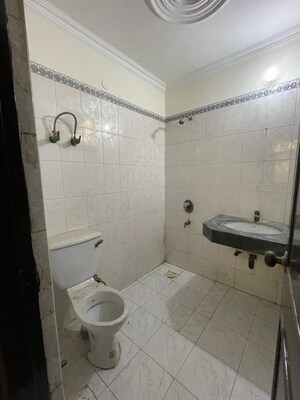Bathroom in 3.5 BHK Apartment at Sector 50 – for Sale