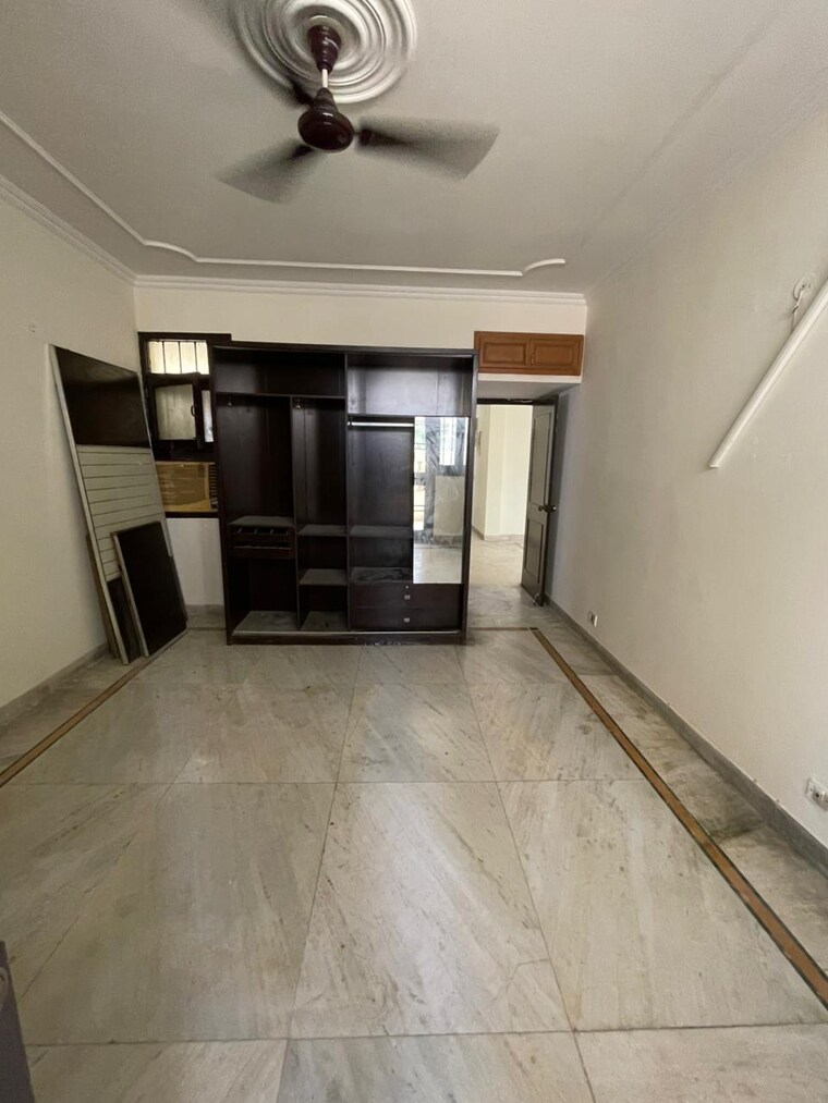 Room, sector 50 3.5 Bedroom 1705 Sq.Ft. Apartment In Sector 50 Noida 9133589