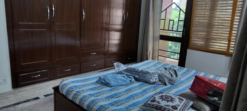 Bedroom in 4 BHK Apartment at Amrapali Exotica, Sector 50 – for Rent